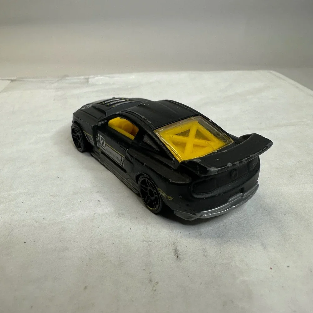 Hot Wheels Custom 12 Ford Mustang‎ Black Ford Racing 12 Performance 2011 Mattel